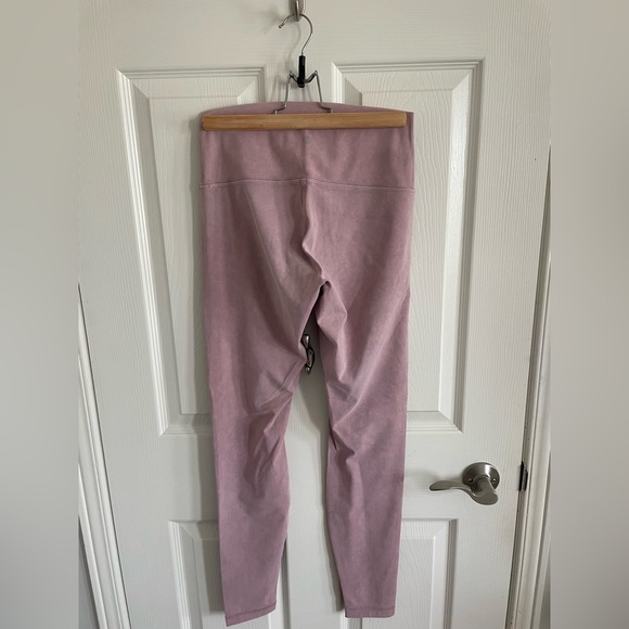 Lululemon light pink wunder under leggings - Picture 6 of 6